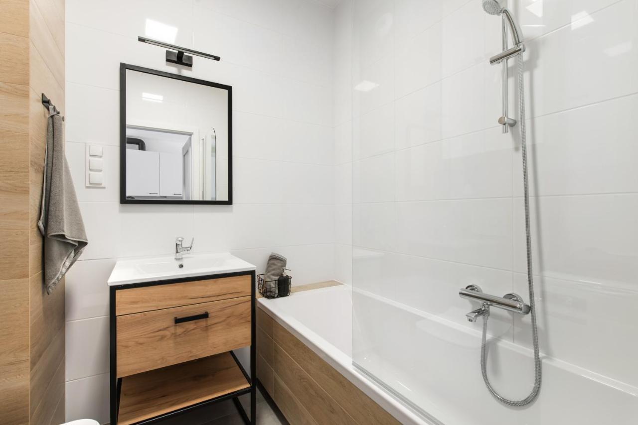 Superapart Stalowa 39 Modern Unit With Kitchen & Wifi Βαρσοβία Εξωτερικό φωτογραφία